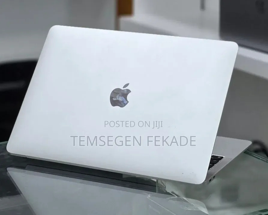 New Laptop Apple MacBook Air 2020 M1 16GB Apple M1 SSD 512GB