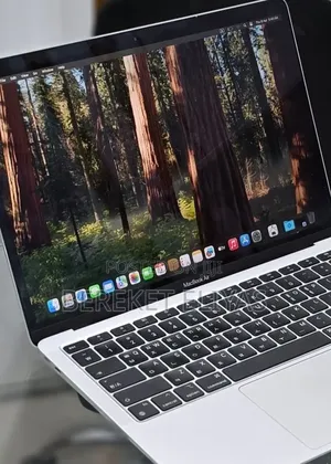 New Laptop Apple MacBook Air 2020 M1 8GB Apple M1 SSD 512GB