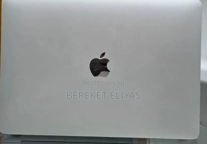 New Laptop Apple MacBook Air 2020 M1 8GB Apple M1 SSD 512GB