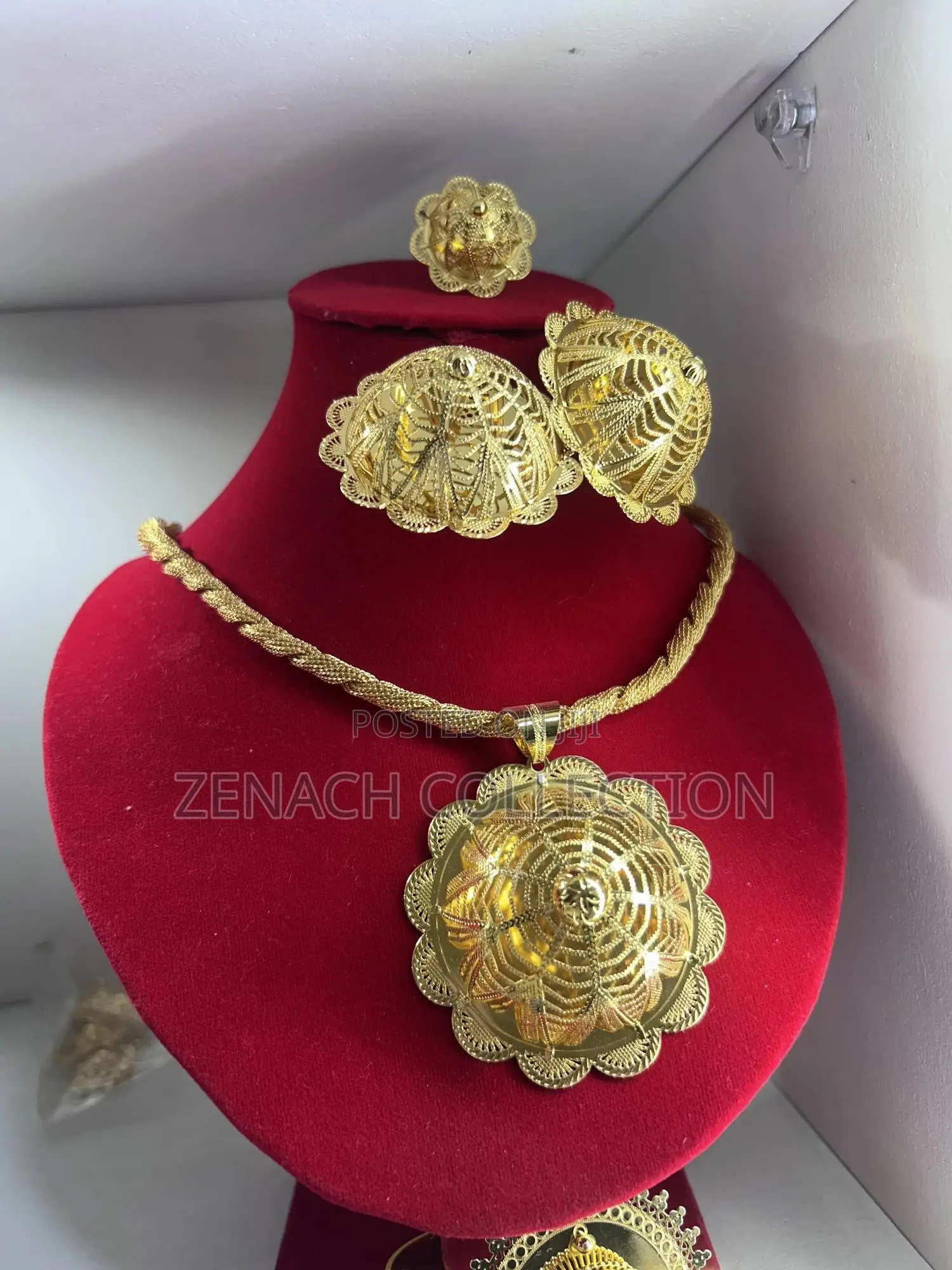 የባህል ጌጥ Set Jewelry