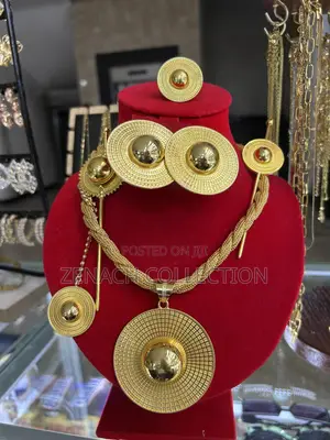 የባህል ጌጥ Set Jewelry