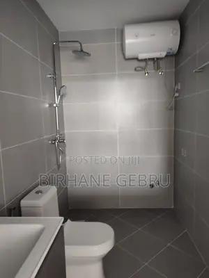 4bdrm Apartment in Luxury Apartiment, Bole for rent