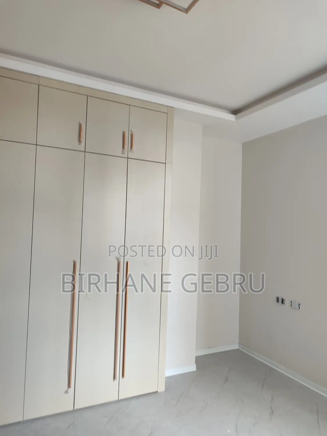 4bdrm Apartment in Luxury Apartiment, Bole for rent