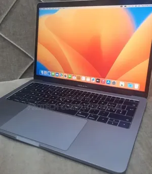 New Laptop Apple MacBook Pro 2017 16GB Intel Core i5 SSD 512GB
