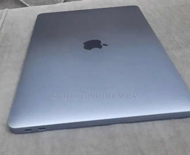New Laptop Apple MacBook Pro 2017 16GB Intel Core i5 SSD 512GB
