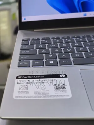 New Laptop HP Pavilion 15z 8GB Intel Core Ultra 5 SSD 512GB