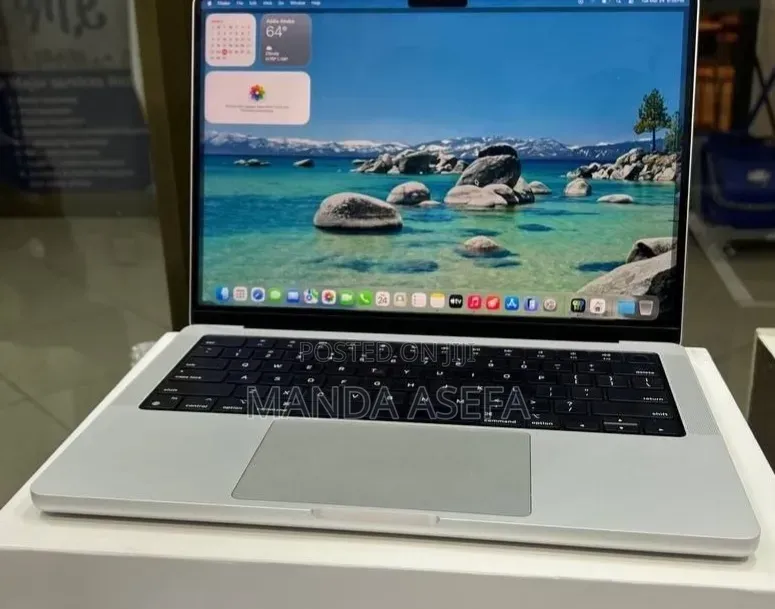 New Laptop Apple MacBook Air 2024 M3 15-inch 24GB Apple M3 SSD 512GB