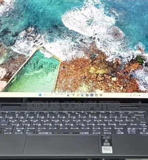 New Laptop Lenovo Yoga 7i 16GB Intel Core i7 SSD 512GB