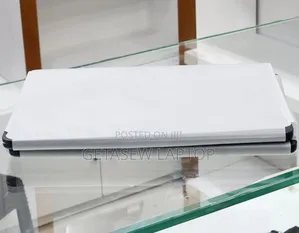 New Laptop Apple MacBook Air 2024 M3 15-inch 16GB Apple M4 SSD 256GB