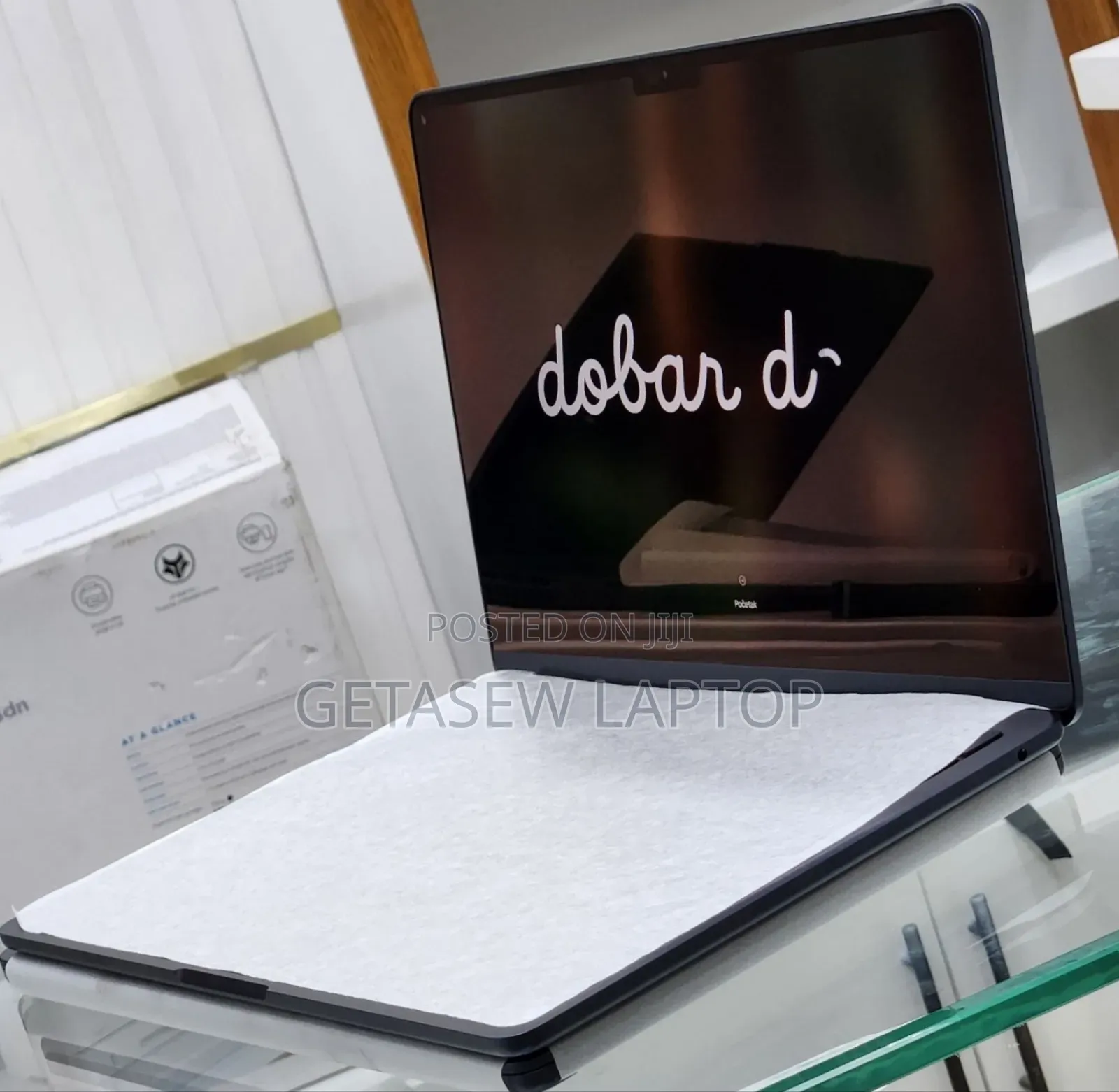 New Laptop Apple MacBook Air 2024 M3 15-inch 16GB Apple M4 SSD 256GB
