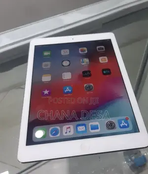 New Apple iPad Air 64 GB