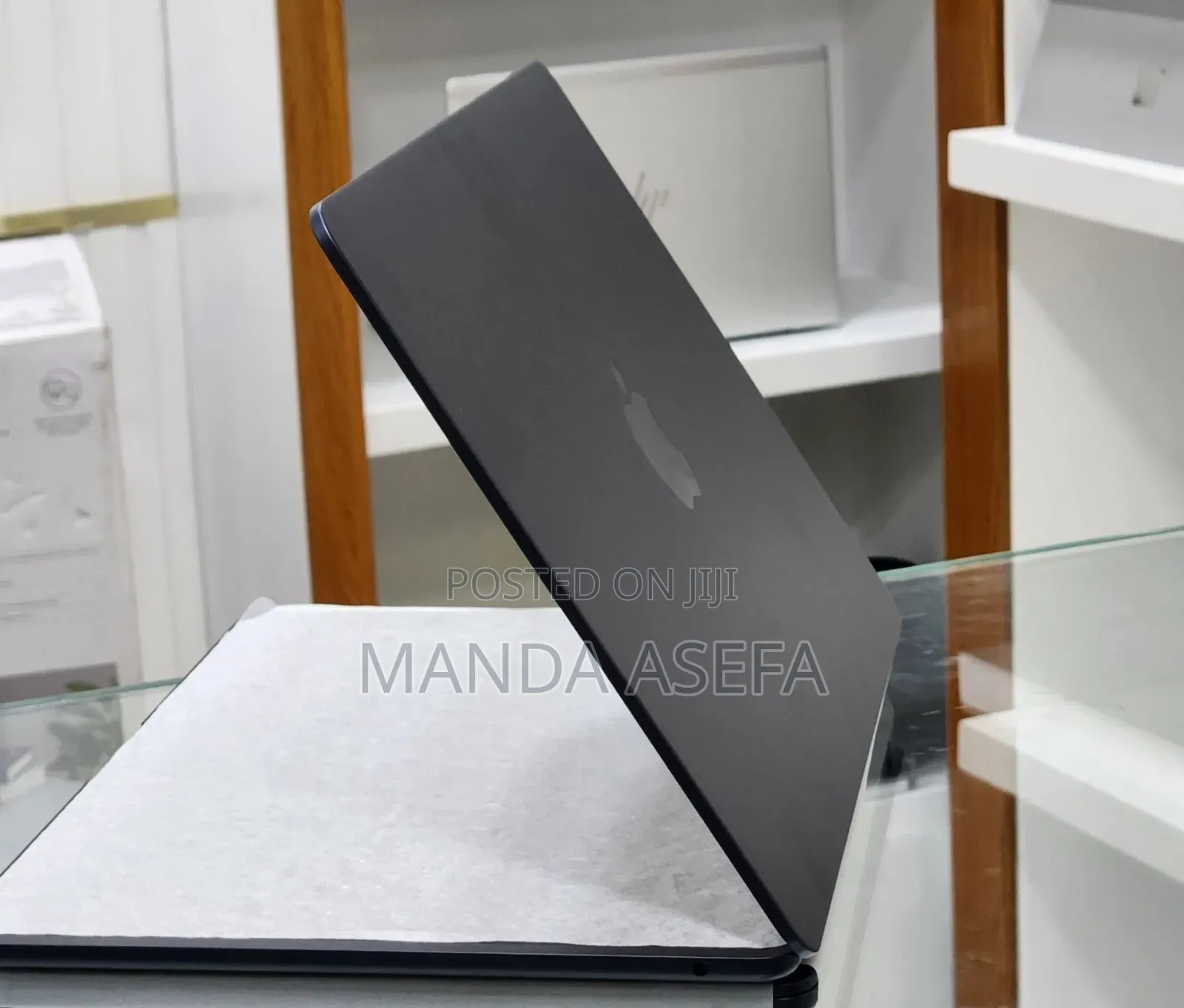 New Laptop Apple MacBook Air 2024 M3 13-inch 16GB Apple M4 SSD 256GB