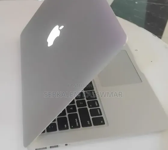New Laptop Apple MacBook Air 2015 4GB Intel Core i5 SSD 256GB