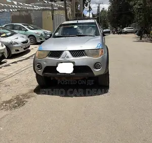 Mitsubishi L200 2008 Silver