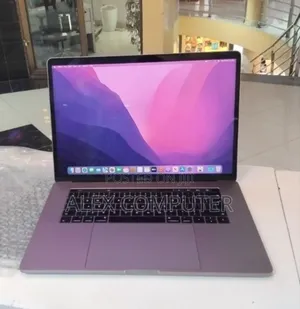 New Laptop Apple MacBook Pro M1 16GB Intel Core i7 SSD 512GB
