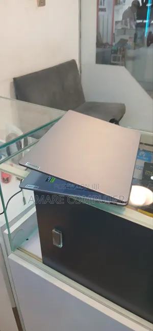 New Laptop Lenovo Yoga 710 16GB AMD Ryzen 7 SSD 512GB