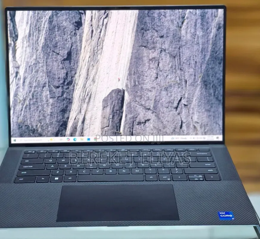New Laptop Dell XPS 15 16GB Intel Core i7 SSD 1T