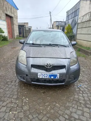 Toyota Yaris 2010 Black