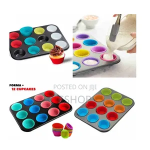 Rust-Resistant 12-Cup Muffin Pan 12 Flexible Silicone Baking Cups