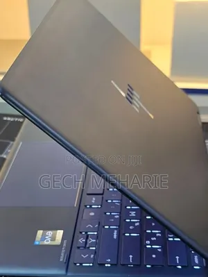 New Laptop HP Spectre 14 16GB Intel Core i7 SSD 1T