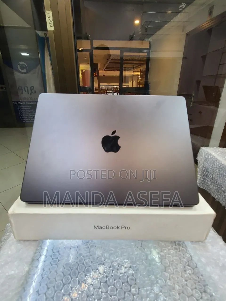 New Laptop Apple MacBook Pro 16GB Apple M5 SSD 512GB