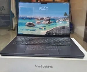 New Laptop Apple MacBook Pro 16GB Apple M5 SSD 512GB