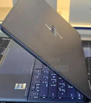 New Laptop HP Spectre X360 16GB Intel Core i7 SSD 1T