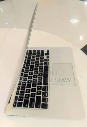 New Laptop Apple MacBook Air 2015 4GB Intel Core i5 SSD 256GB