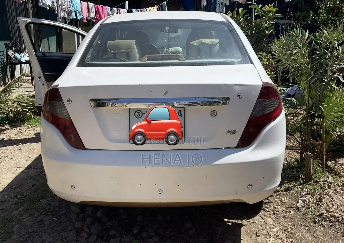 JAC J3 1.3 Sedan FWD 2012 White