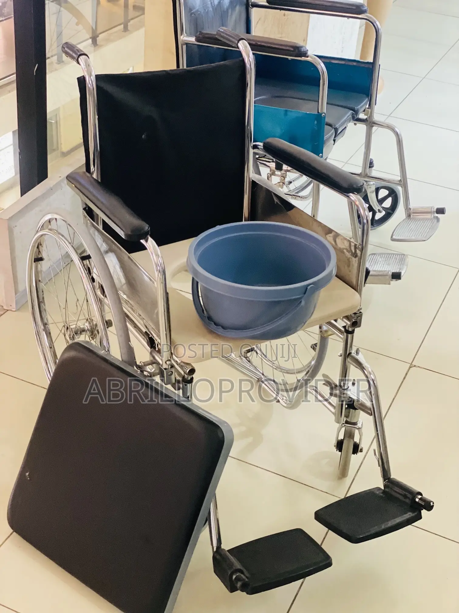 Folding Commode Chair For Elderly