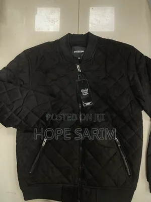 Hunter Story Men's Quilted Bomber Jacket