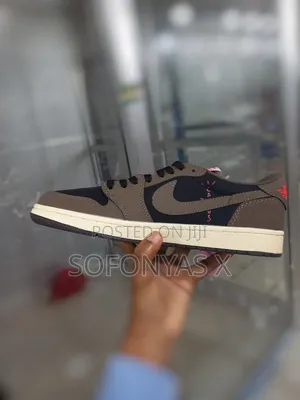 Nike Air Jordan 1 Retro Low Og Sp X Travis Scott