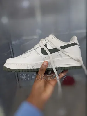 Nike Air Force 1 Low