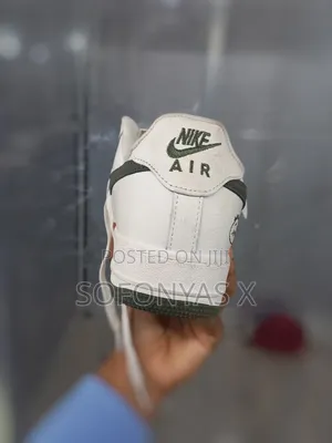 Nike Air Force 1 Low