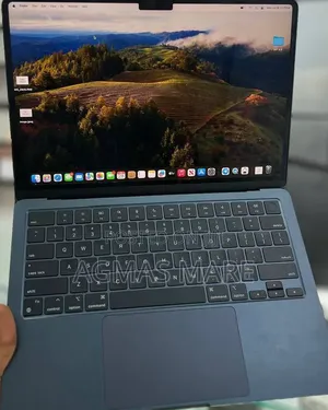 New Laptop Apple MacBook Air 2022 M2 8GB Apple M2 SSD 256GB