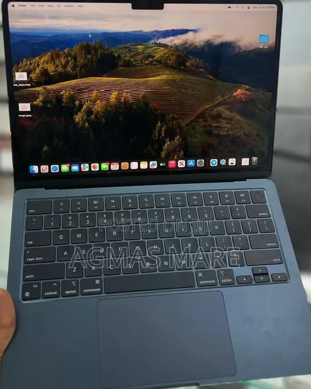 New Laptop Apple MacBook Air 2022 M2 8GB Apple M2 SSD 256GB