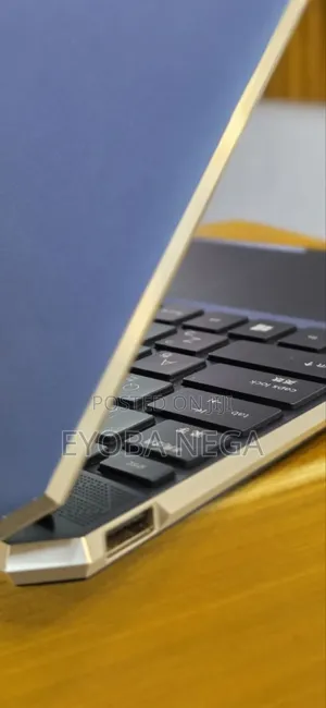 New Laptop HP Spectre 16GB Intel Core i7 SSD 512GB
