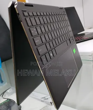 New Laptop HP Spectre X360 16GB Intel Core i7 SSD 1T