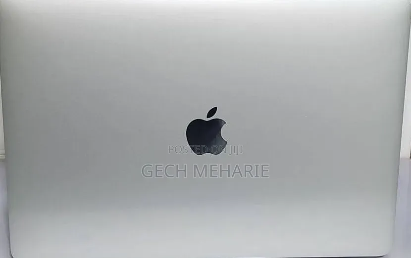 New Laptop Apple MacBook 2020 16GB Intel Core i7 SSD 512GB