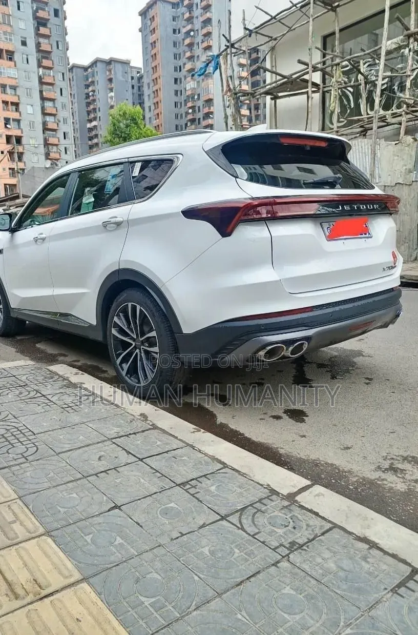 Jetour X70 Plus 2023 White