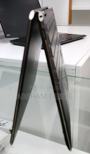 New Laptop HP Spectre 16GB Intel Core i7 SSD 1T