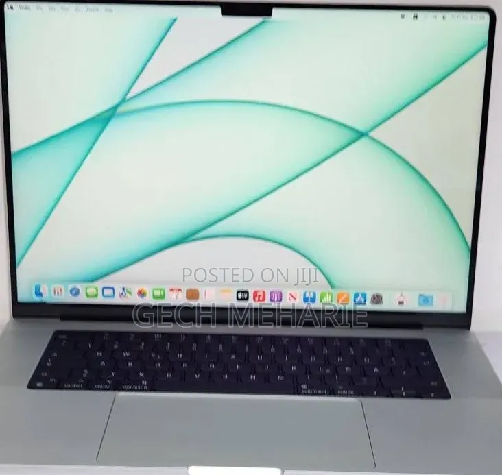 New Laptop Apple MacBook Pro 2021 M1 16GB Apple M1 Pro SSD 512GB