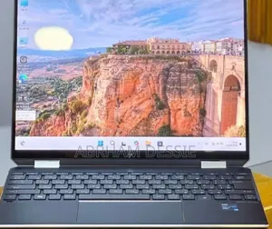 New Laptop HP Spectre 16GB Intel Core i7 SSD 512GB