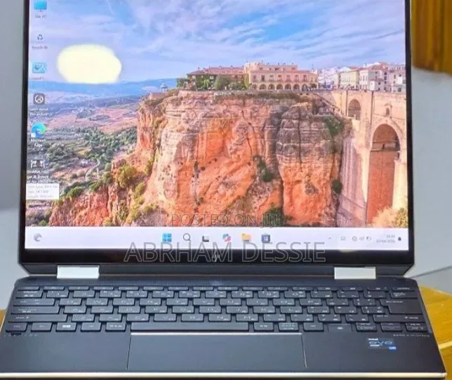 New Laptop HP Spectre 16GB Intel Core i7 SSD 512GB