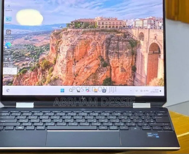 New Laptop HP Spectre 16GB Intel Core i7 SSD 512GB