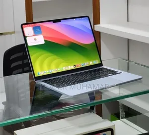 New Laptop Apple MacBook Air 2025 M4 13-inch 16GB Apple M4 SSD 256GB