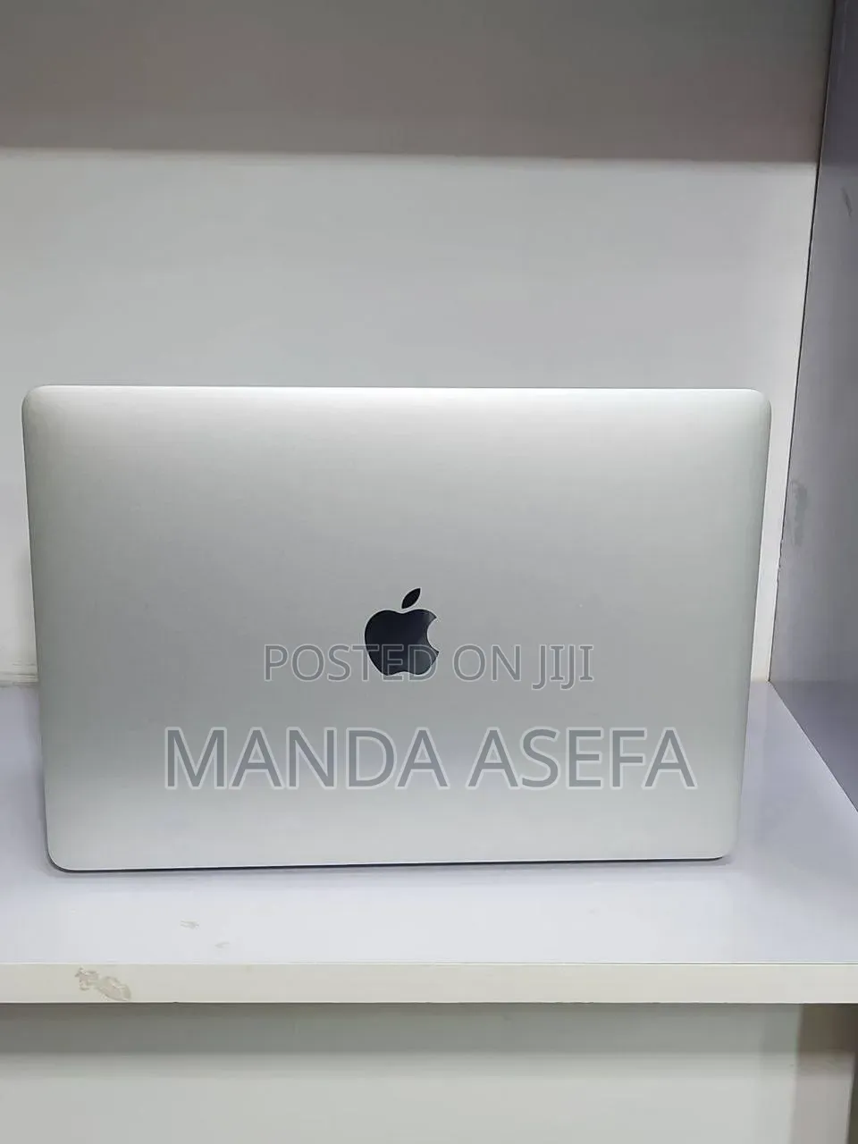 New Laptop Apple MacBook Pro 2020 16GB Intel Core i7 SSD 512GB