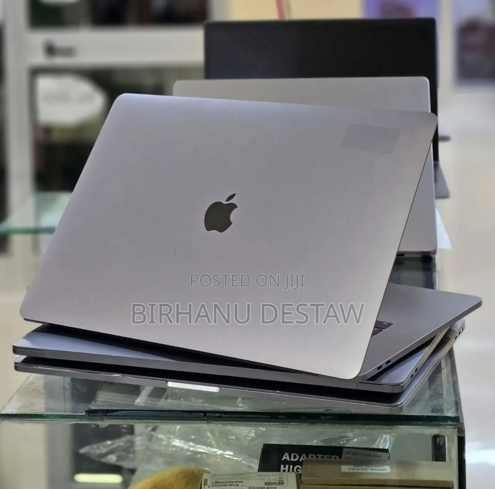 New Laptop Apple MacBook Pro 2017 16GB Intel Core i7 SSD 512GB