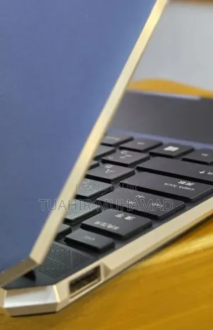 New Laptop HP Spectre 16GB Intel Core i7 SSD 512GB