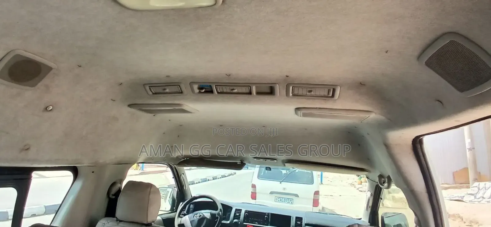 Toyota HiAce 2018 White